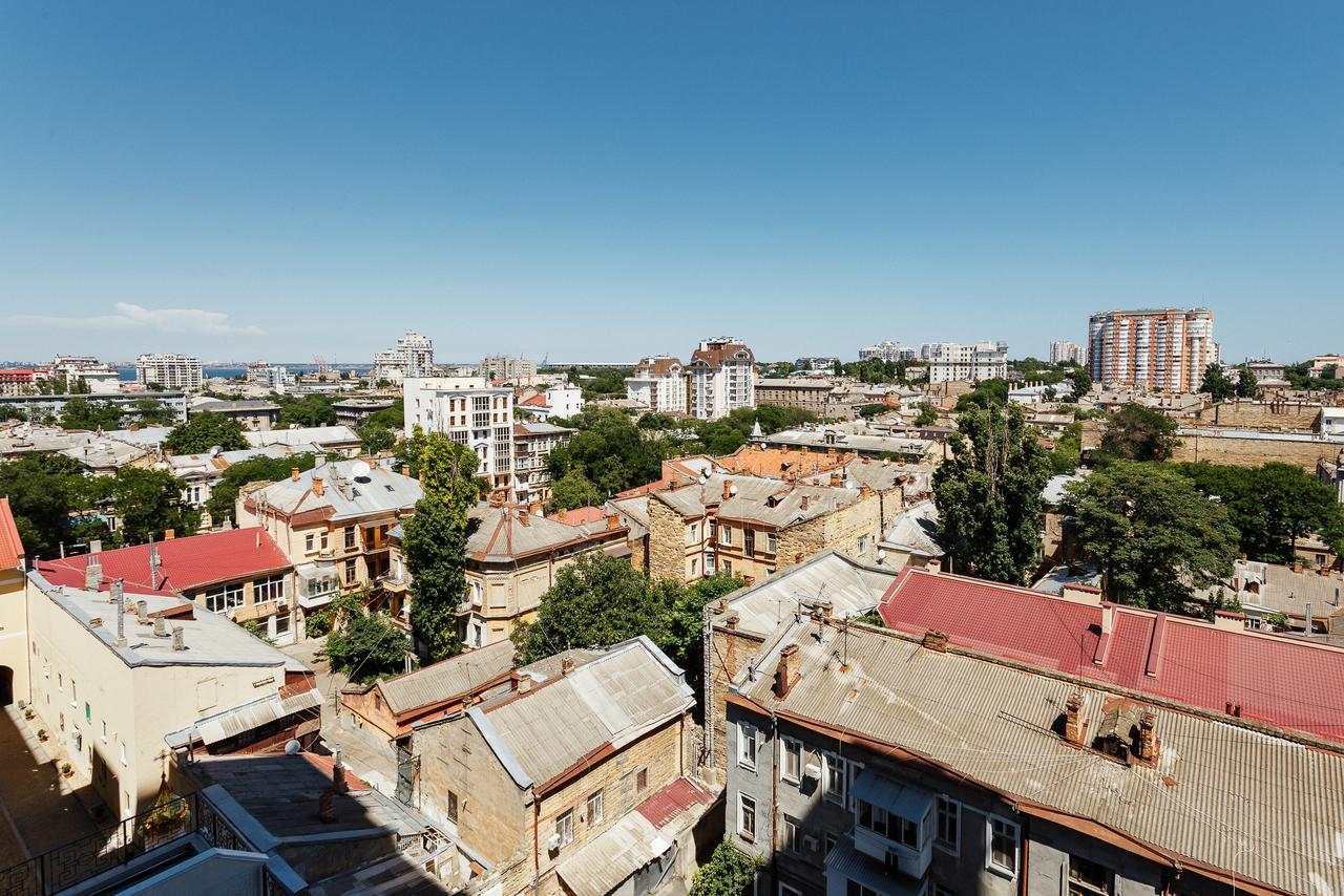Skycity Apartments Odessa Esterno foto